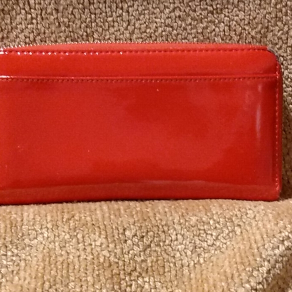 Kate Spade - Picture 3 of 9